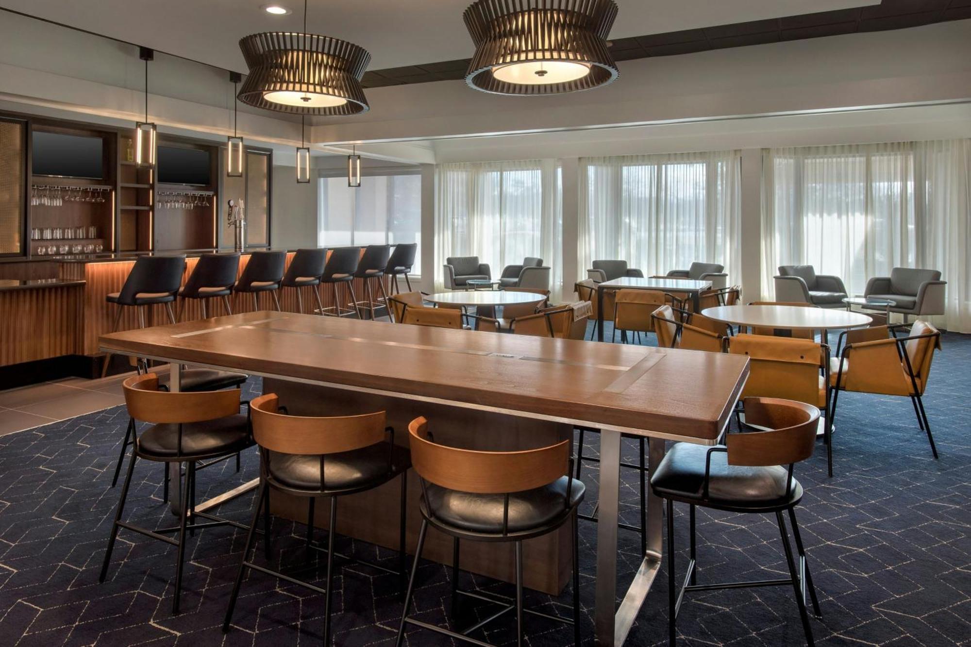Courtyard By Marriott New Carrollton Ландовер Экстерьер фото